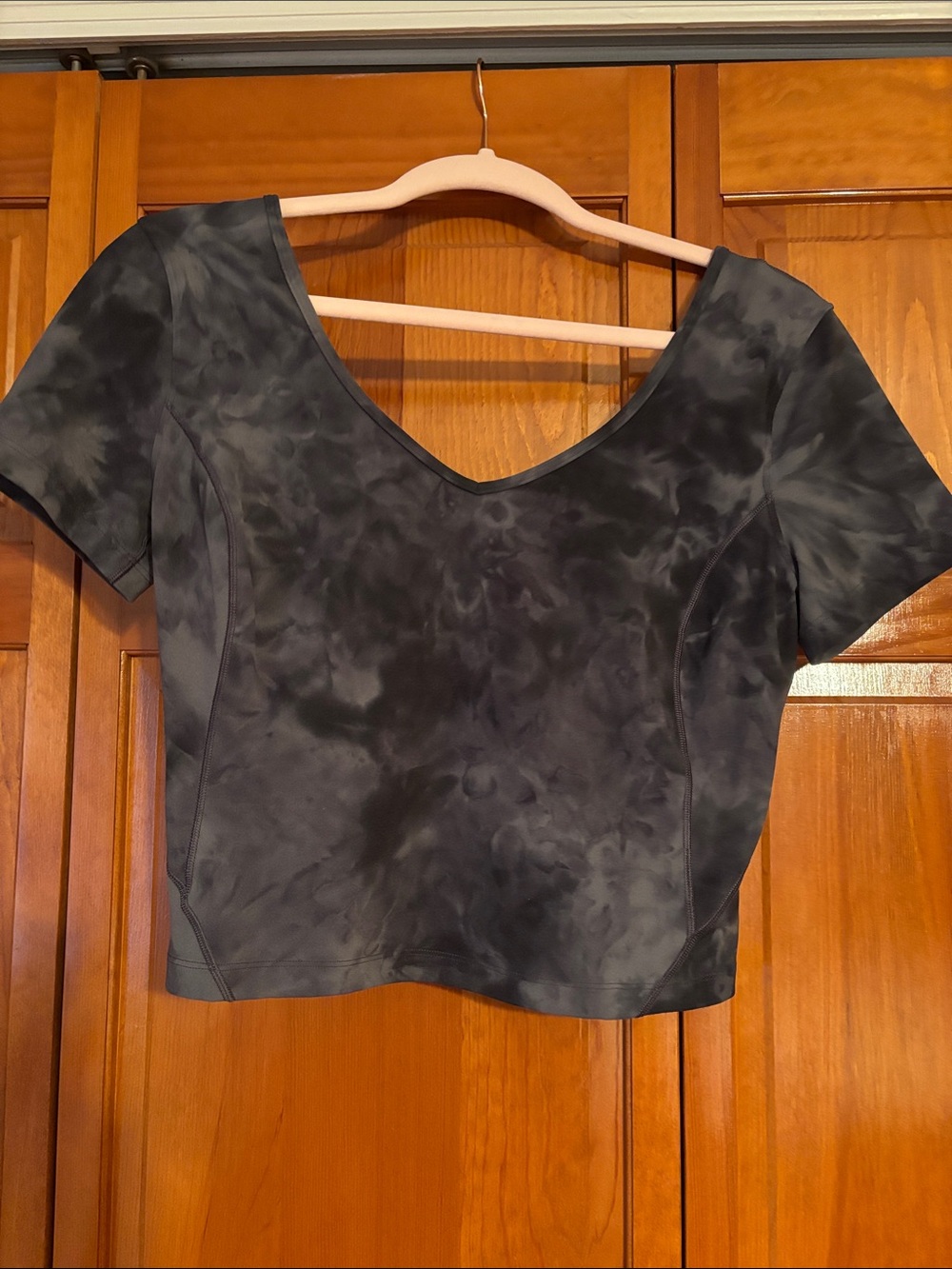 Lululemon v neck align tee in diamond dye